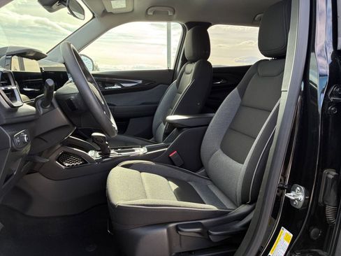 Used 2025 Chevrolet TrailBlazer LT image 24