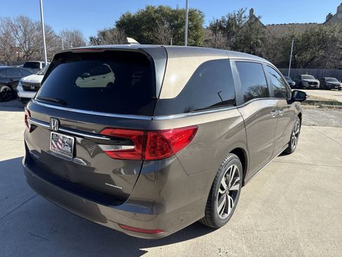 Used 2023 Honda Odyssey Touring image 24