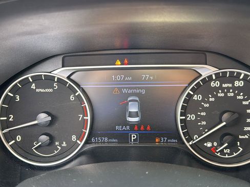 Used 2023 Nissan Altima 2.5 SR image 10