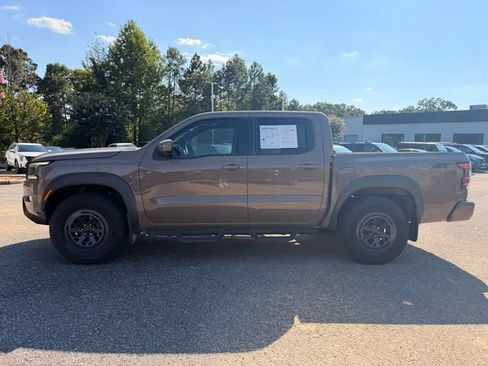 Used 2023 Nissan Frontier PRO-4X w/ Pro-4X Premium Package AWD/4WD image 9