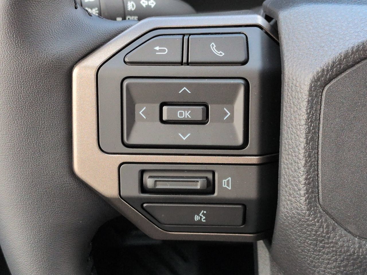 Used 2026 Toyota Land Cruiser w/ Premium Package AWD/4WD image 27