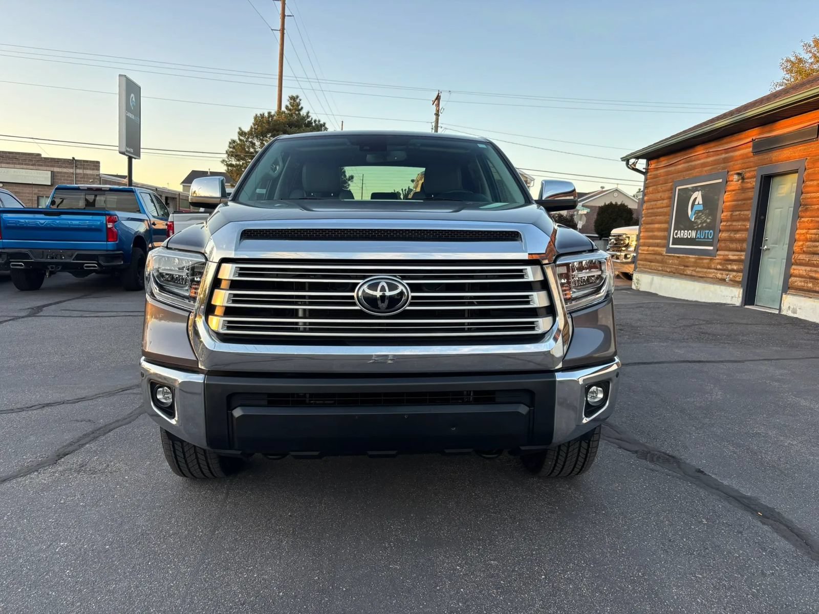 Used 2021 Toyota Tundra Limited w/ Limited Premium Package AWD/4WD image 2