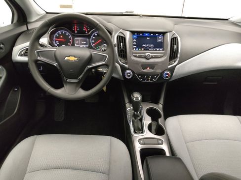 Used 2019 Chevrolet Cruze LS image 22