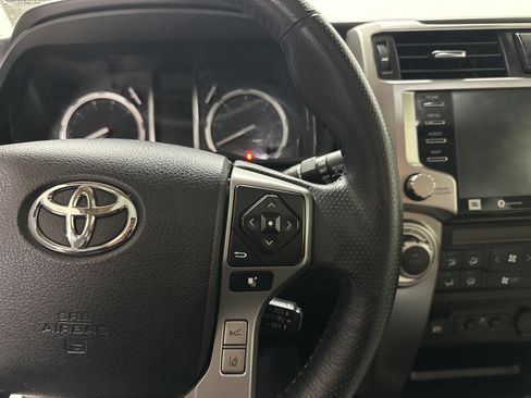 Used 2020 Toyota 4Runner Limited image 20