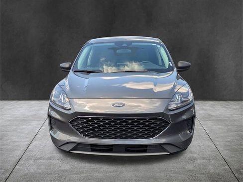 Used 2022 Ford Escape SE image 9
