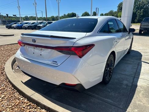 Used 2020 Toyota Avalon XSE w/ All Weather Liner Package FWD image 5
