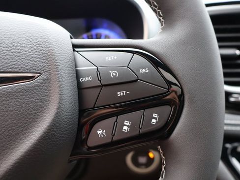 New 2026 Chrysler Pacifica Limited w/ S Appearance Package image 14