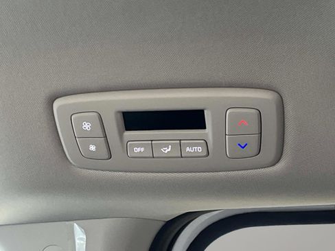 New 2026 Kia Carnival EX FWD image 16
