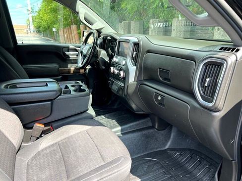 Used 2021 GMC Sierra 1500 Elevation w/ LPO, Elevation Black Package image 19