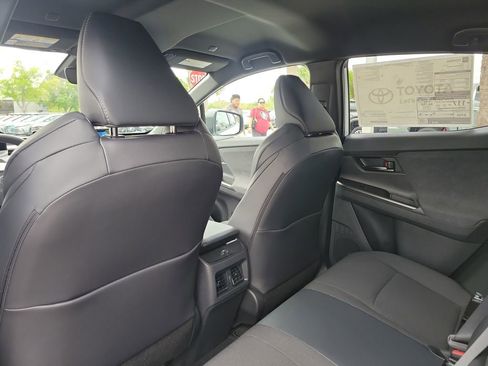 New 2026 Toyota C-HR image 26