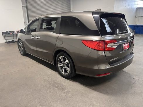 Used 2018 Honda Odyssey Touring image 5