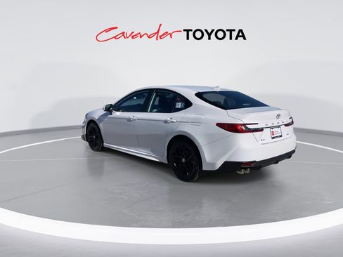 Used 2026 Toyota Camry SE image 6