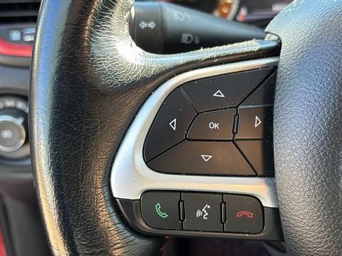 Used 2016 Jeep Renegade Trailhawk w/ Cold Weather Group AWD/4WD image 15