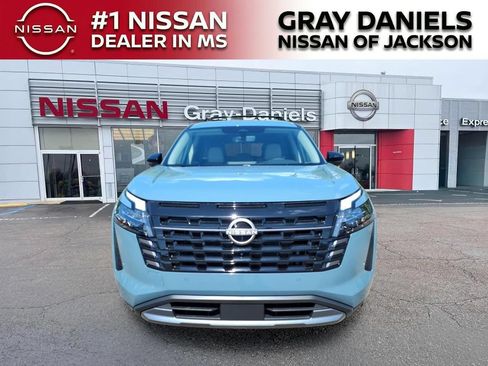 New 2026 Nissan Pathfinder SL w/ Cargo Package FWD image 2