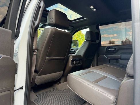 Used 2022 GMC Sierra 2500 Denali w/ Denali Ultimate Package image 15