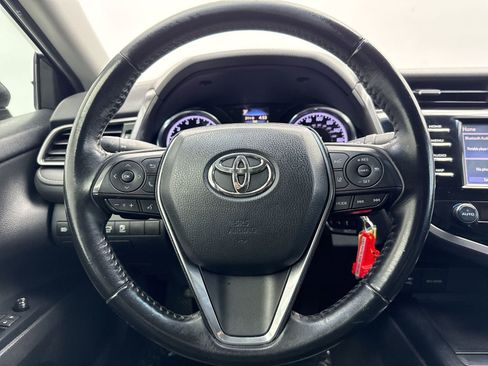 Used 2019 Toyota Camry SE image 13