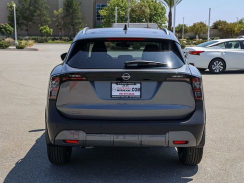 New 2026 Nissan Kicks SV FWD image 5