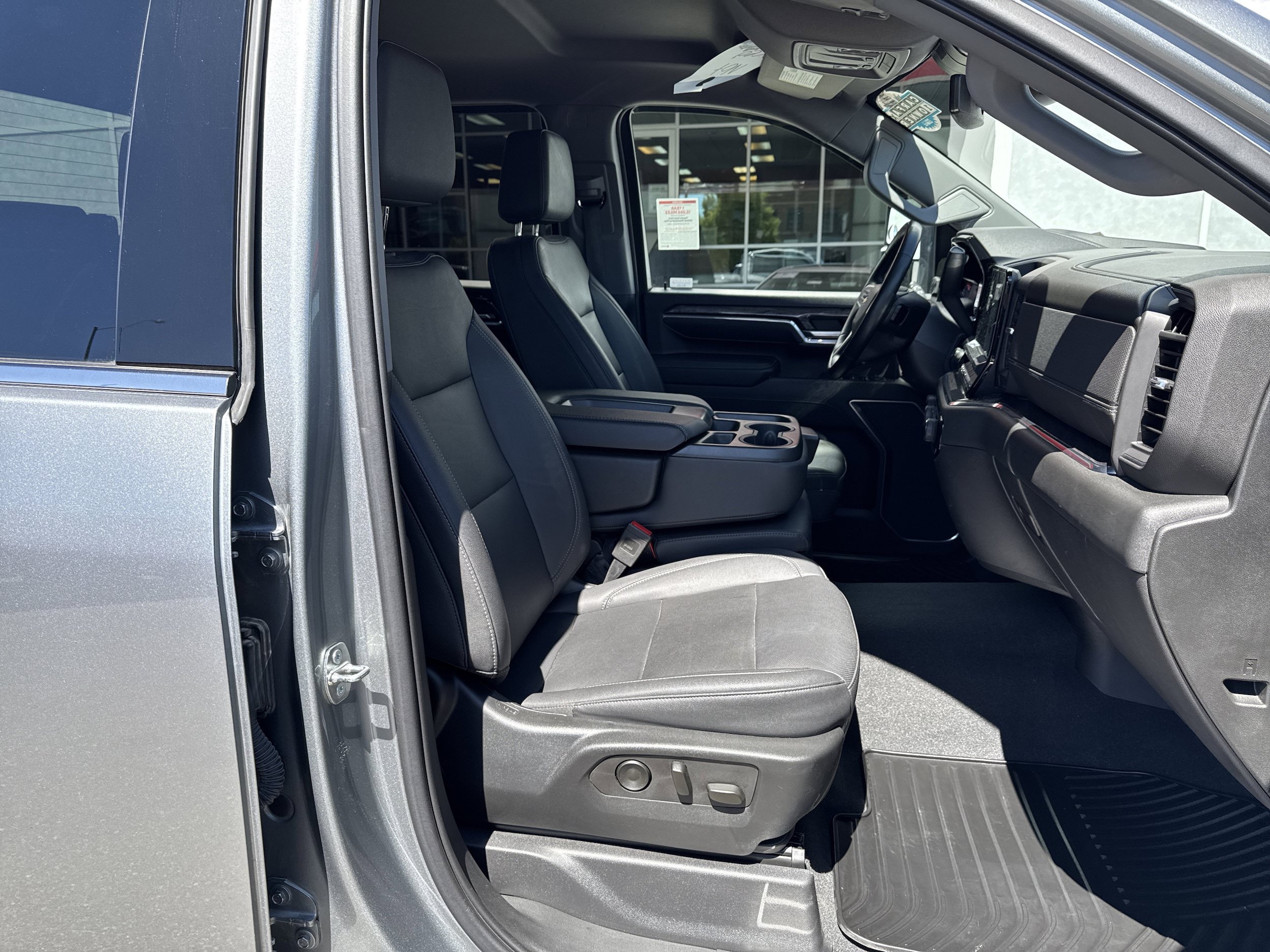 Used 2024 Chevrolet Silverado 2500 LTZ AWD/4WD image 14