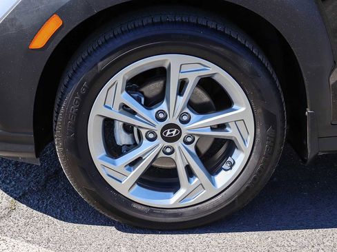 Used 2023 Hyundai Kona SEL w/ Winter Weather Package image 12