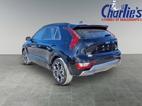 Certified 2023 Kia Niro EX Touring image 5