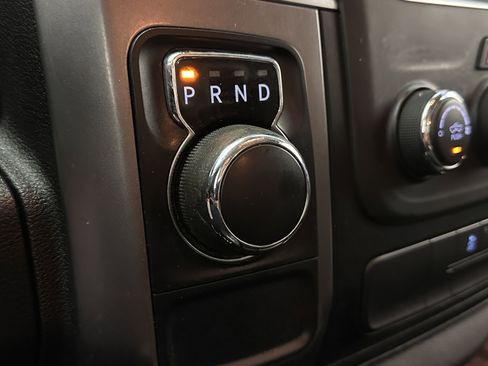 Used 2021 RAM 1500 Classic SLT RWD image 14