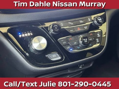 Used 2026 Chrysler Pacifica Select FWD image 29