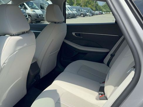 Used 2023 Hyundai Sonata SEL FWD image 10