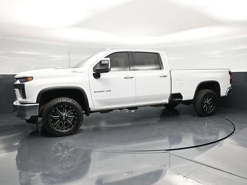 Used 2022 Chevrolet Silverado 2500 LTZ w/ LTZ Premium Package AWD/4WD image 9