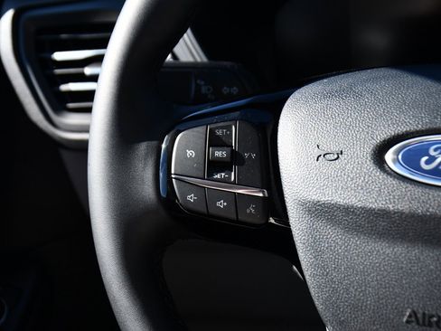 Used 2026 Ford Escape Active w/ Cold Weather Package image 32