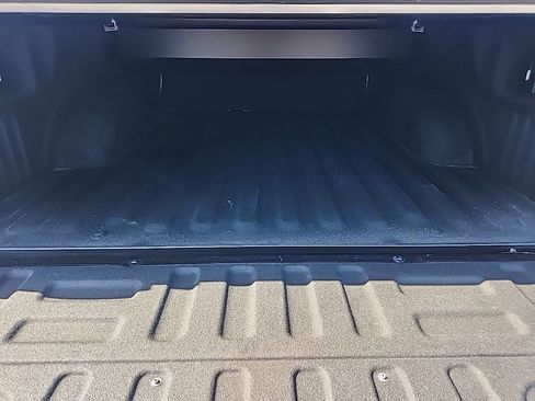 Used 2017 Ford F150 Lariat image 15