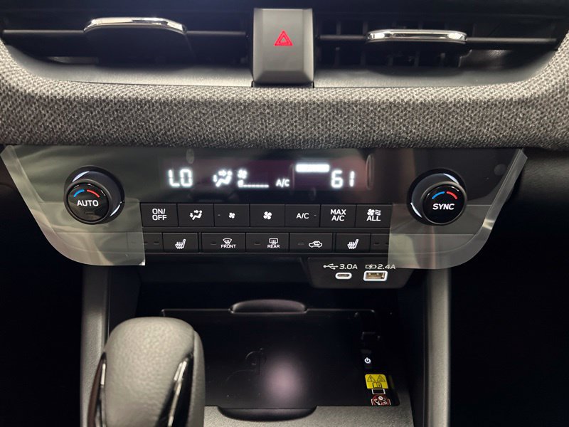 New 2026 Subaru Outback Limited AWD/4WD image 38
