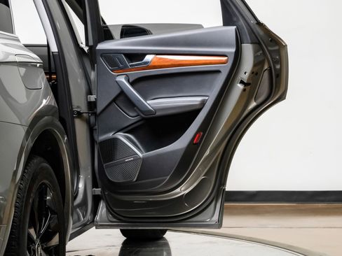 Used 2023 Audi Q5 2.0T Premium Plus w/ Premium Plus Package image 50