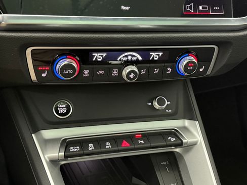 Certified 2025 Audi Q3 2.0T Premium w/ Convenience Package image 22