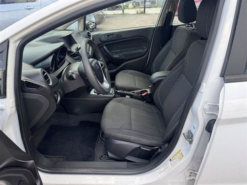 Used 2019 Ford Fiesta SE w/ Equipment Group 201A FWD image 8