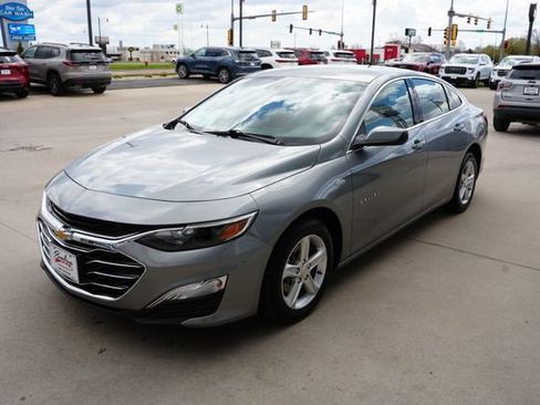 Used 2025 Chevrolet Malibu LS w/ Driver Confidence Package FWD image 29