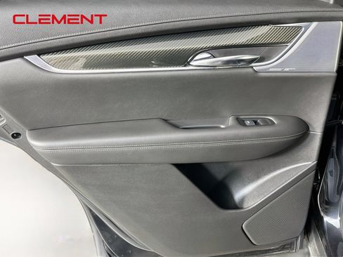 Used 2020 Cadillac XT6 Sport AWD/4WD image 31