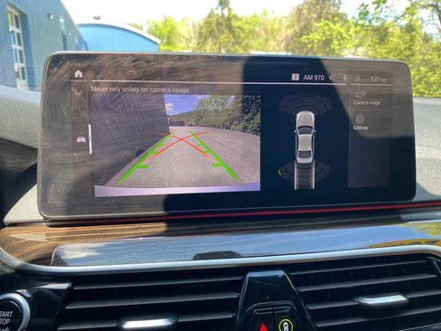 Used 2022 BMW 530i xDrive w/ Premium Package AWD/4WD image 20