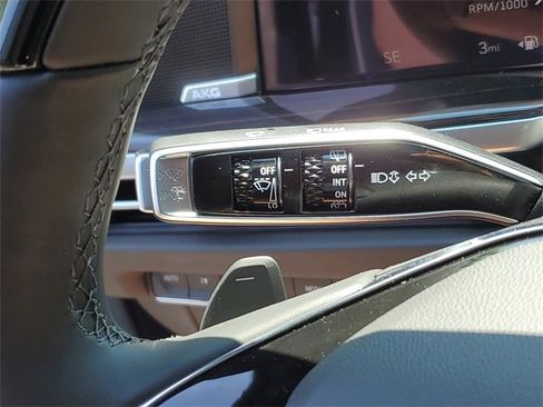 New 2025 Cadillac Escalade Premium Luxury w/ LPO, Floor Liner Package image 14