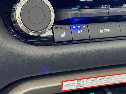 New 2026 Toyota Tundra Platinum AWD/4WD image 19