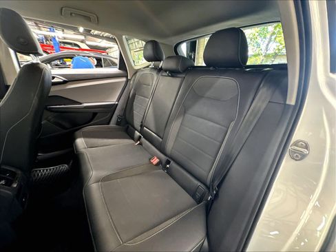 Used 2022 Volkswagen Taos SE FWD image 25