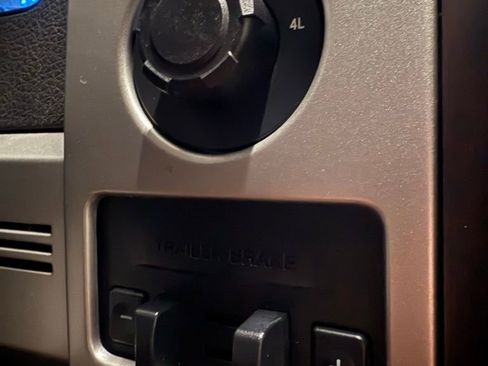 Used 2013 Ford F150 King Ranch image 24