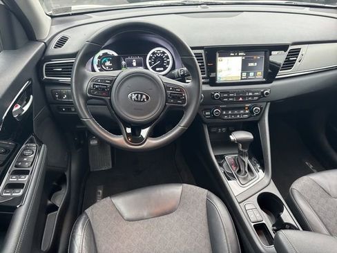Used 2017 Kia Niro EX image 14