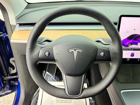 Used 2023 Tesla Model Y AWD image 12