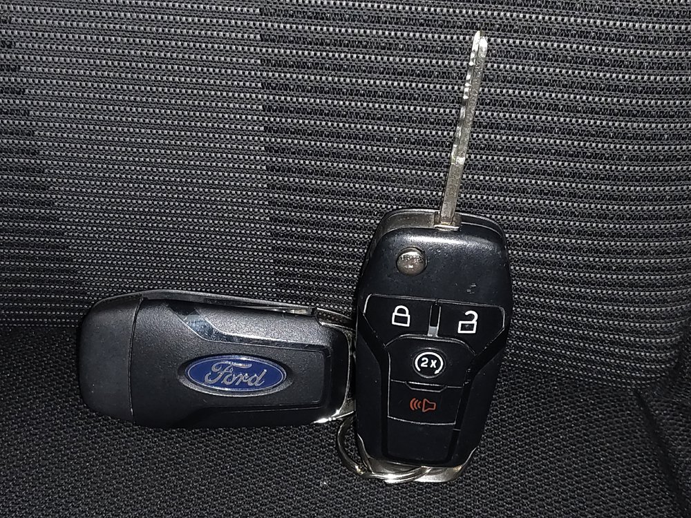 Used 2015 Ford F150 XLT w/ Equipment Group 302A Luxury AWD/4WD image 32