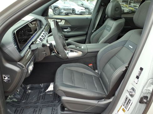 New 2026 Mercedes-Benz GLE 53 AMG 4MATIC image 4