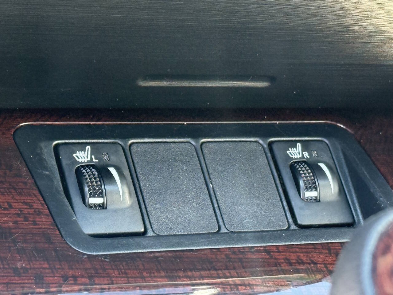 Used 2012 Toyota Camry XLE FWD image 15