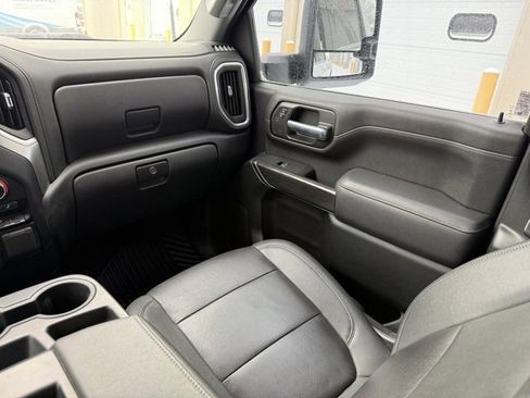 Used 2021 Chevrolet Silverado 2500 LTZ w/ Z71 Off-Road Package image 16