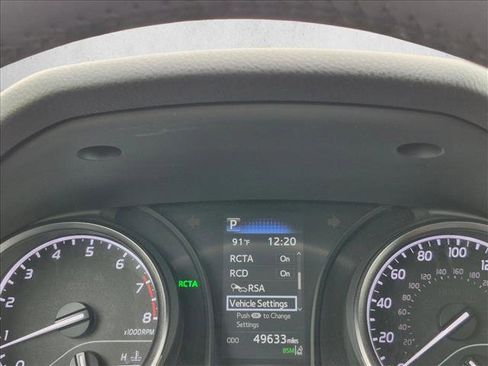 Used 2024 Toyota Camry SE FWD image 11