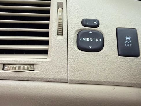 Used 2011 Toyota Avalon Limited FWD image 14
