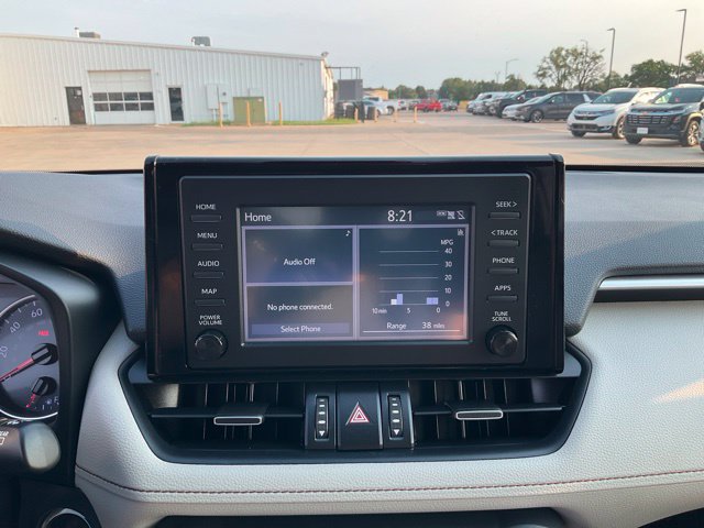 Used 2019 Toyota RAV4 XLE Premium FWD image 14